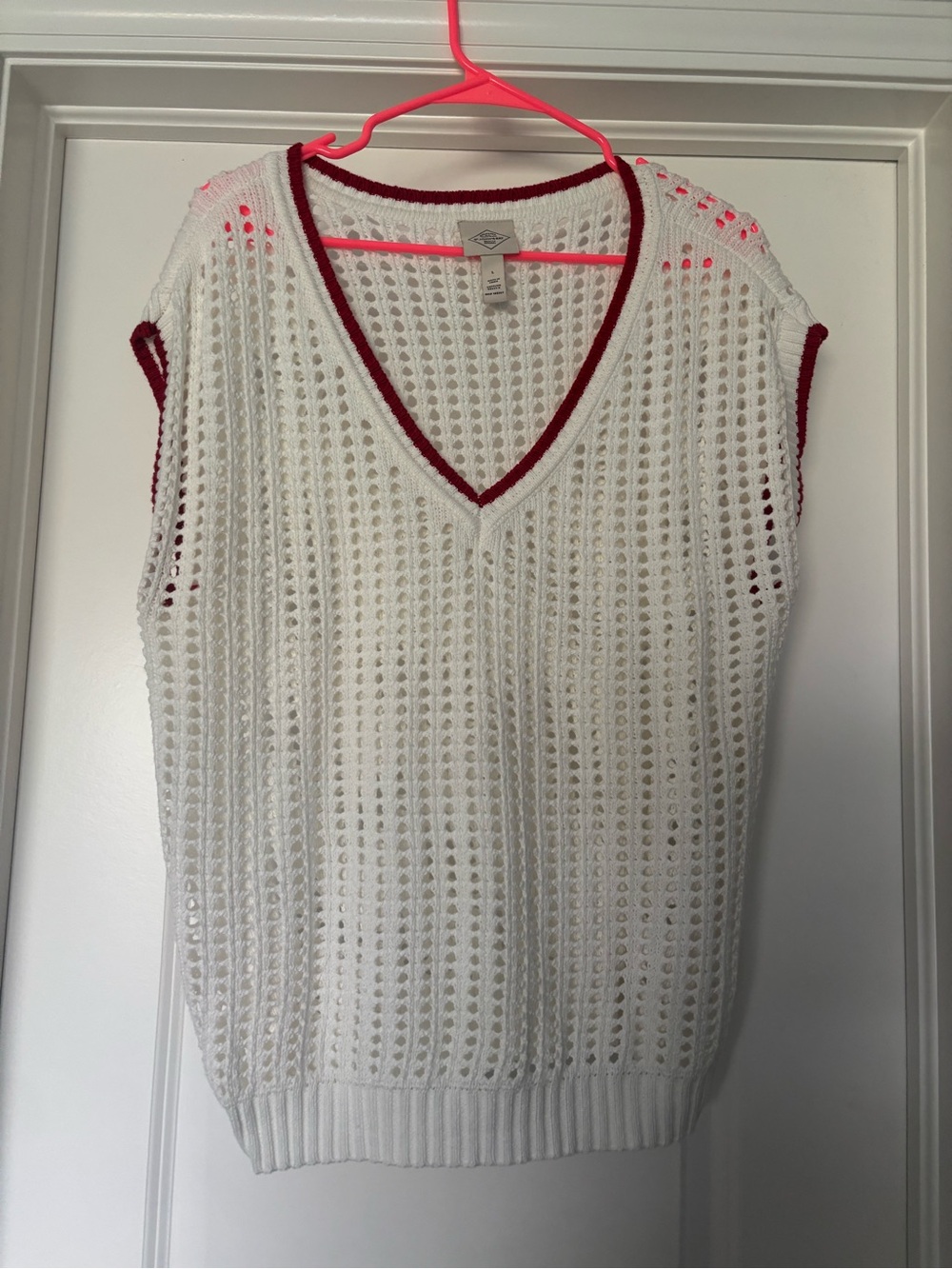 NWT Open-Knit V-Neck Sweater Vest with Red Trim